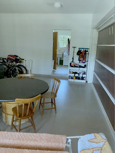 Foto 12. Garagem e área de serviço (ao fundo)